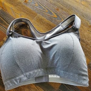 38F sports bra